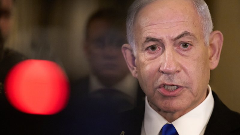 Netanyahu ignores pleas for calm and condemns Albanese, Australian protesters