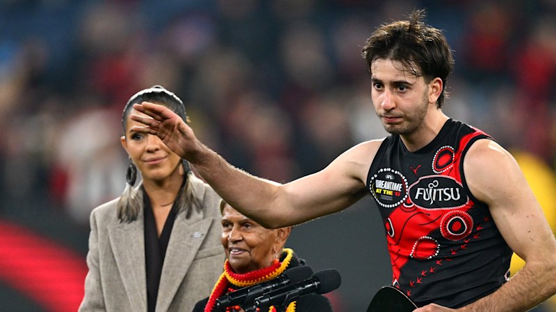 Essendon close in on unwanted losing streak record, need win against North Melbourne