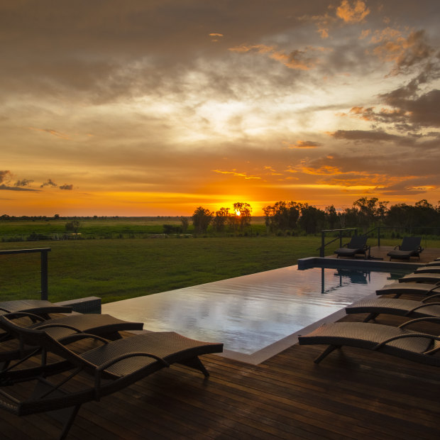 The infinity pool at Finniss River Lodge.