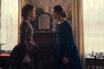 Steinfeld’s Dickinson (right) with Ella Hunt’s Sue Gilbert.