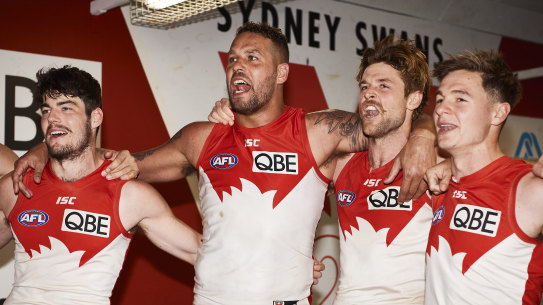 Lance Franklin sings the club song after Sydney’s win over St Kilda in his most recent game, back in round 23, 2019.