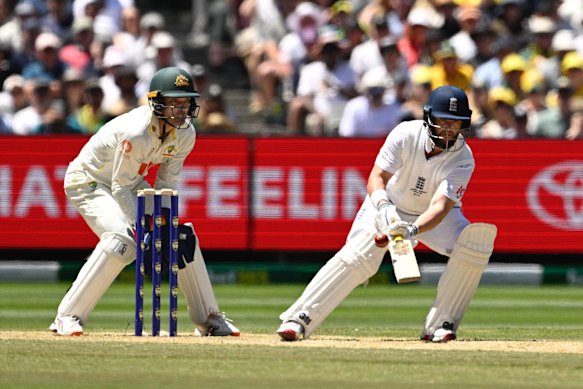 Ben Duckett hits a ramp-shot six off Michael Neser.