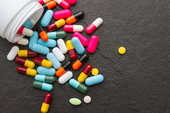 Pharmacist prescribing powers are being expanded across the country, triggering a new warning from Australia’s largest medical indemnity insurer.