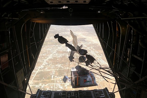 The aid is flying up on Gaza by the Jordan Air Force plane on Tuesday.