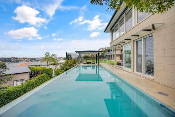 The six-bedroom, five-bathroom sandstone mansion featured a pool with infinity edges.