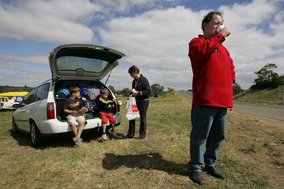 Roger and Kerrie Dunn from Hampton with kids Lochie and Max at a Driver Reviver stop in 2005.