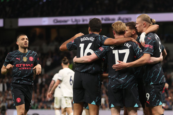 City celebrate Haaland’s second goal.