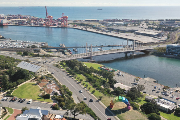 Main Roads WA’s new design for the replacement Fremantle Traffic Bridge has largely pleased locals.