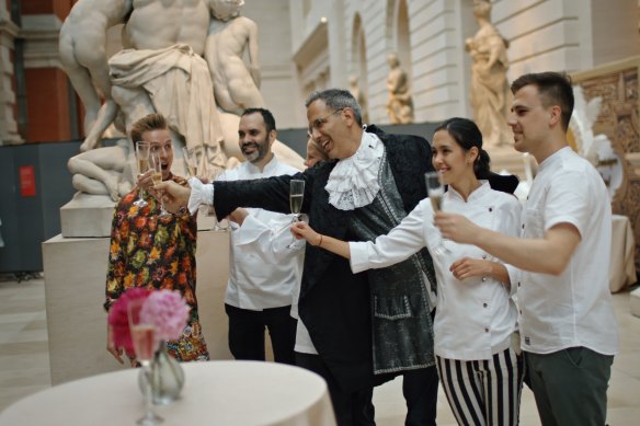 The movie documents the collaboration between Yotam Ottolenghi and the Metropolitan Museum of Art in New York.