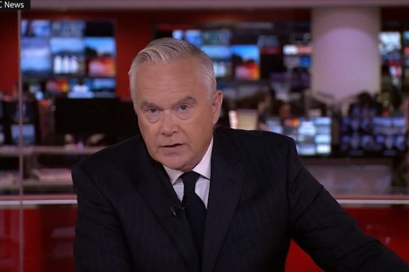 Huw Edwards announcing the death of Queens Elizabeth II on BBC News.