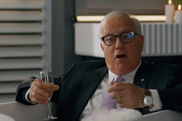 ABC finance journalist Alan Kohler doing his best Margot Robbie impersonation in the bath. 
