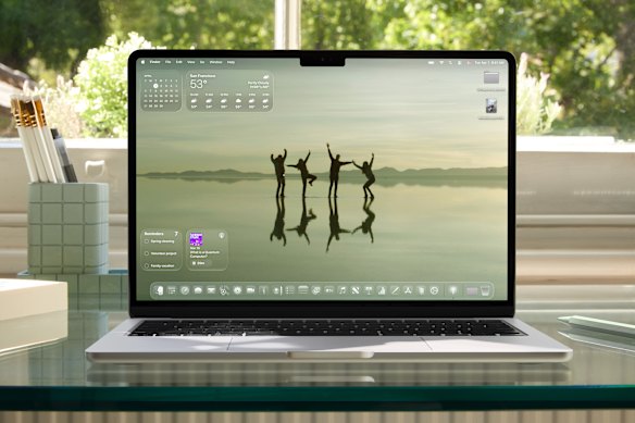 Many elements in the new software can be customised to be transparent.