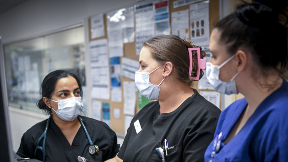 Staff at Northern Hospital talk about how to deal with patients.