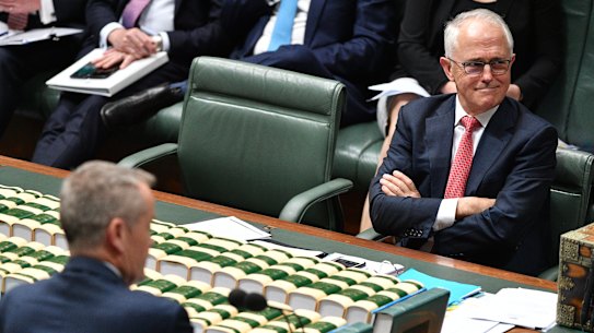 Who's best on tax, Coalition or Labor? It depends on what you earn and how far out you look