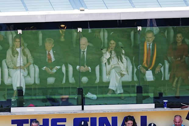 From left, Diana Fox Carney, her husband Canada Prime Minister Mark Carney, Mexico President Claudia Sheinbaum, first lady Melania Trump, President Donald Trump, FIFA President Gianni Infantino his wife Leena Al Ashqar, Spain’s King Felipe VI and Queen Letizia watch during the World Cup final soccer match between Spain and Argentina in East Rutherford, N.J., near New York, Sunday, July 19, 2026. (AP Photo/Matt Rourke)