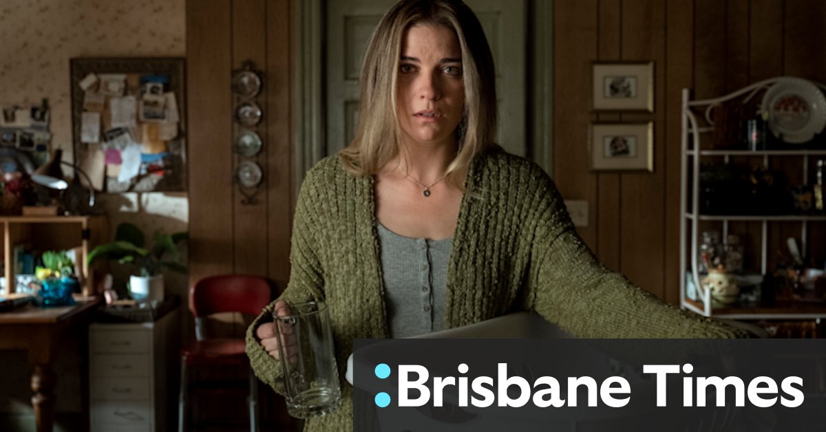 A sitcom wife gets the last laugh in a subversive new comedy - Vimarsana News