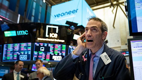 Wall Street continues winning run as technology companies and Amazon jump