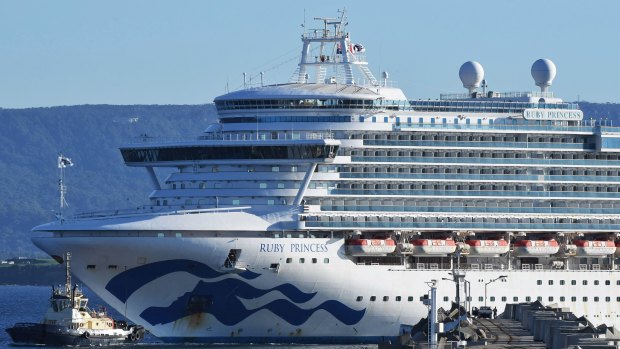 The Ruby Princess carrying hundreds of sick crew with possible coronavirus enters Port Kembla.