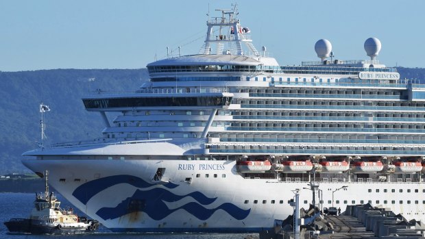 The Ruby Princess carrying hundreds of sick crew with possible coronavirus enters Port Kembla.