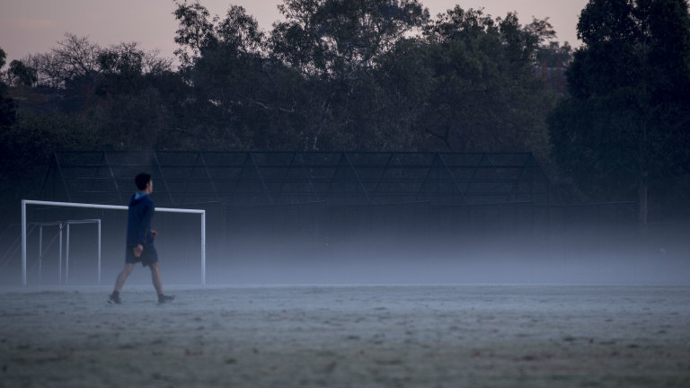 Melbourne Wakes To Coldest Morning Since October
