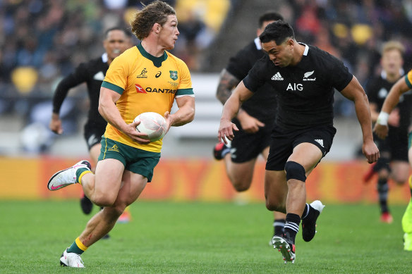 Michael Hooper of the Wallabies runs the ball during the Bledisloe Cup match between the All Blacks and the Wallabies in 2020.