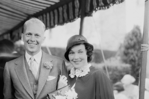 John Farrow and Maureen O’Sullivan attend a wedding in 1933.
