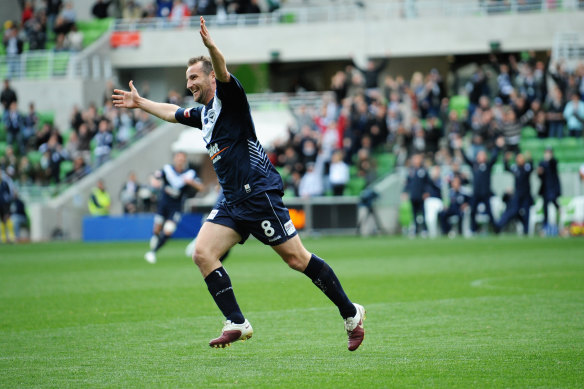 Grant Brebner in action for the Victory in 2010.