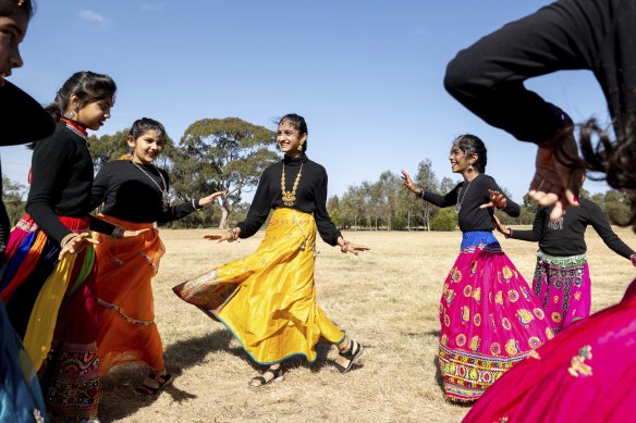 Oznatyam Dance Group members prepare for the Wyndham Diwali Festival in November 2023.