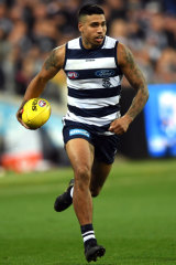 A best on ground performance for Geelong against Adelaide has Tim Kelly hot on the heels of vote leader Brodie Grundy of Collingwood.