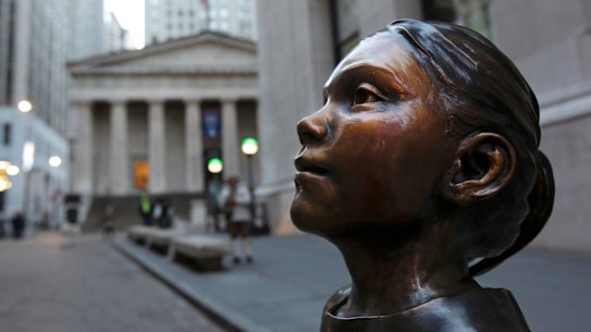 The Fearless Girl now stands in front of the New York Stock Exchange. 