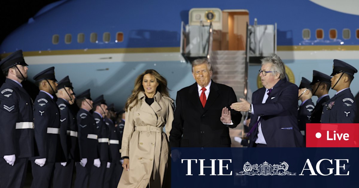 ウィンザー城でチャールズ王に会い、女王の墓に花輪に会うためのトランプ
