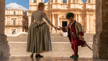 Haley Bennett stars as Roxanne, who is wooed by Dinklage’s Cyrano posing as a young soldier called Christian. 