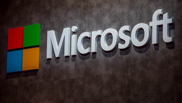 Microsoft investigated Bill Gates, The Wall Street Journal has reported. 