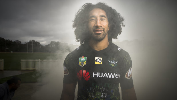 Sia Soliola modelling the jersey that will be auctioned off for the Kato Ottio memorial fund.