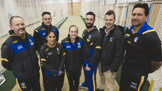 Cricket ACT are announcing the coaching staff for the ACT Meteors women’s team.
From left, David Drew, Stu Karpinnen, Lisa Sthalekar,  Rebecca Maher, Jono Dean, James Allsopp, and Daryl Tuffey.