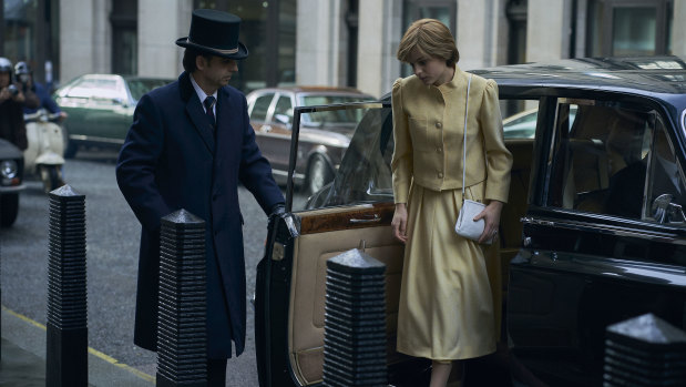 Diana Spencer (played by Emma Corrin) arrives for lunch with Camilla Parker Bowles. The scene in The Crown was filmed at Australia House.