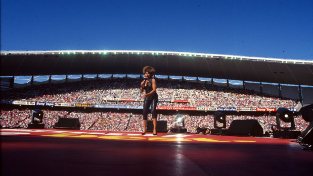 Tina Turner performs at the 1993 grand final.