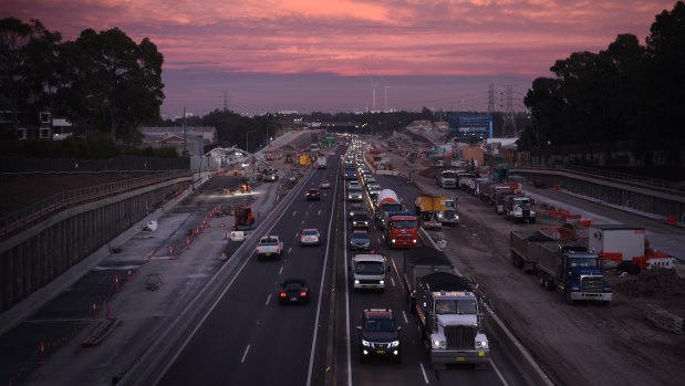 Former NSW roads minister Duncan Gay says the government was wrong to remove warning signs for mobile speed cameras.