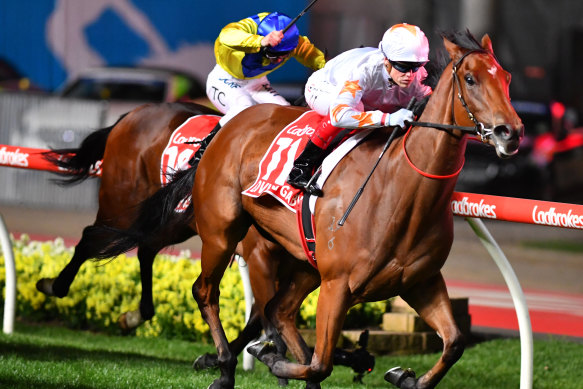 Loving Gaby charges to victory in the 2019 Manikato Stakes.