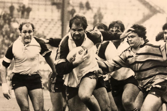 Old school ... Peter FitzSimons playing for Brive.