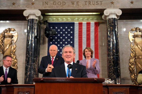 Cheney watches as US President George W. Bush delivers the final State of the Union address of his presidency.