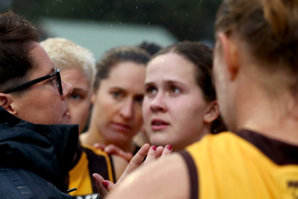 Adelaide AFLW premiership coach Bec Goddard coaching Hawthorn’s VFLW team this year.