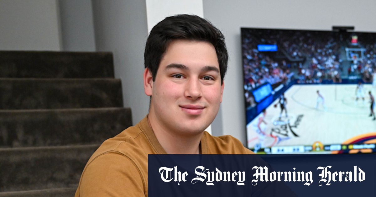Review, refresh and rest: How Rohan aced the VCE English exam