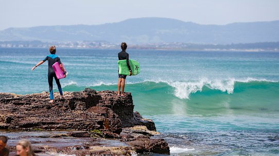 Three people have been killed at Port Kembla.