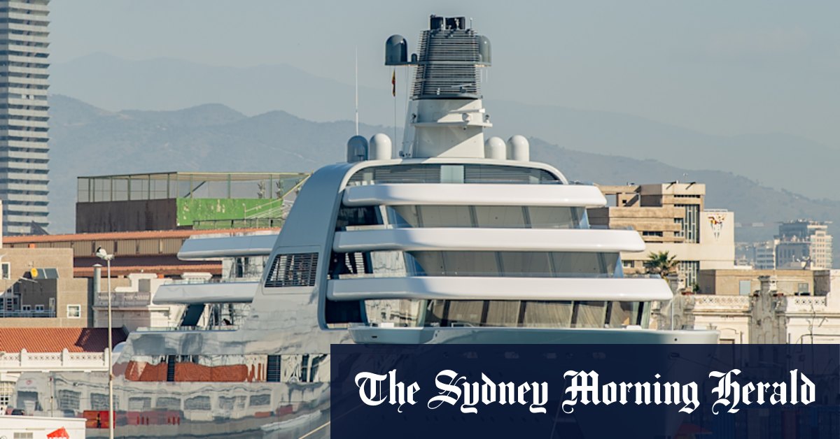 The internet watches with glee as Russian oligarchs' yachts are seized - Vimarsana News