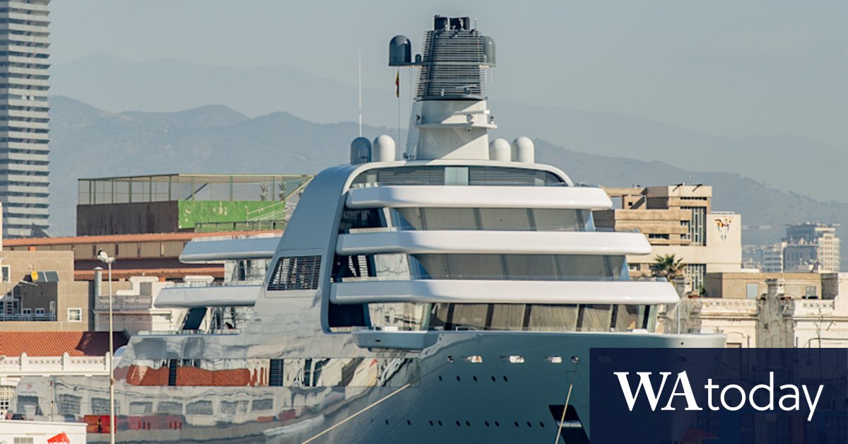 The internet watches with glee as Russian oligarchs' yachts are seized - Vimarsana News