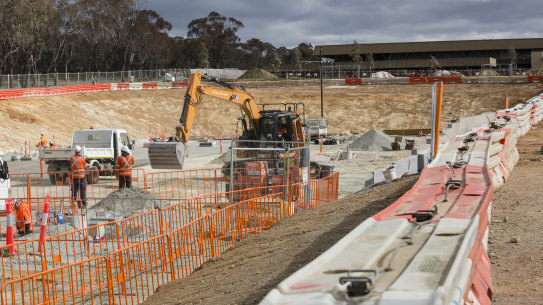 The ACT economy is set to take a hit from a drop in construction industry jobs as major projects - such stage one of the light rail - comes to an end 