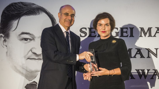 Bill Browder with Labor Senator Kimberley Kitching at the Sergei Magnitsky Human Rights Award ceremony in London, 2021.