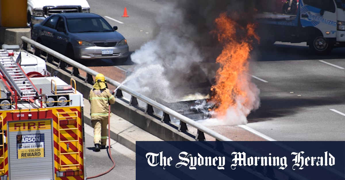 Car fire Mitchell Freeway: Traffic brought to a standstill as car bursts into flames on freeway - Vimarsana News