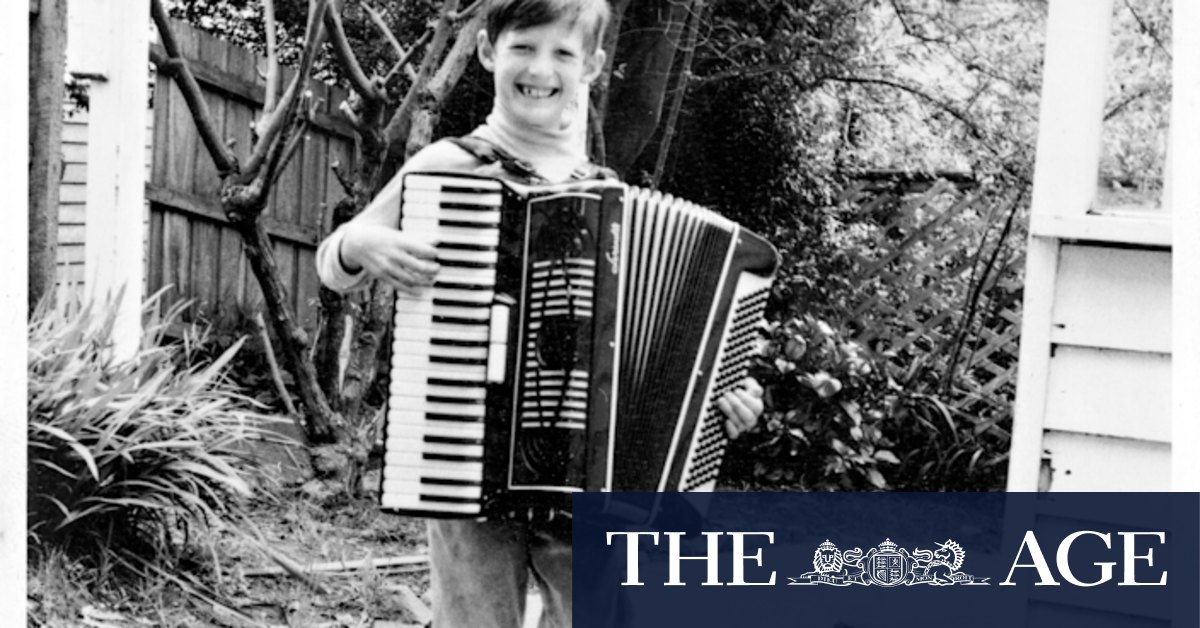 (Re) introducing the accordion: an instrument close to the heart - Vimarsana News